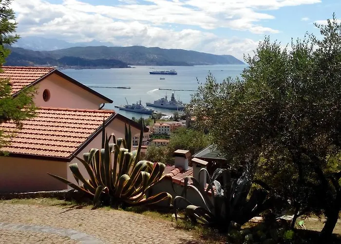 Il Pettirosso Villa La Spezia